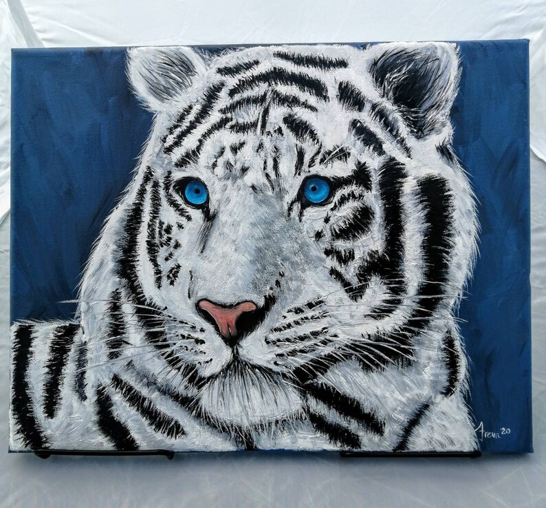 White tiger print