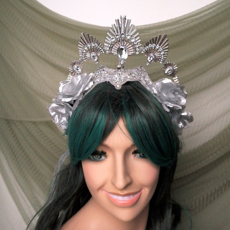 White and Silver Headpiece Flower Crown, Ice Queen tiara, Snow Fairy crown, Winter bride wedding headpiece, shops Tiara Halo Queen headpiece