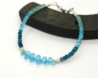 Sky Blue Quartz ang Mystic Blue Topaz Dainty Silver Beaded Bracelet, Multigem colorful stacking bracelet, Blue Gemstone Bracelet