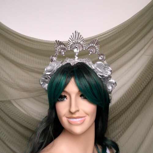 White and Silver Headpiece Flower Crown, Ice Queen tiara, Snow Fairy crown, Winter bride wedding headpiece, shops Tiara Halo Queen headpiece