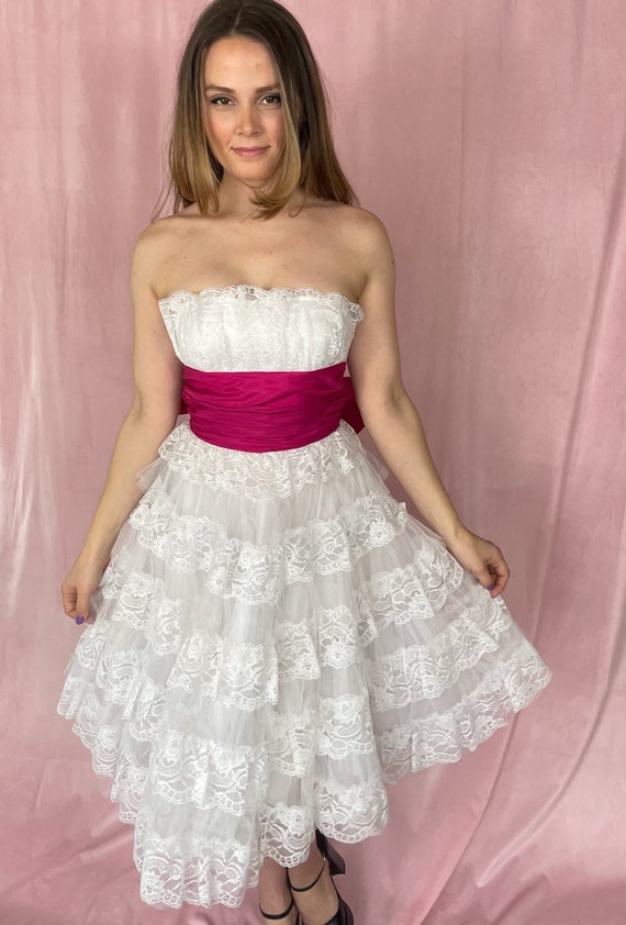 VINTAGE Betsey Johnson Pink and White Strapless Dress Size 2 VINTAGE Betsey Johnson Pink and White Strapless Dress Size 2