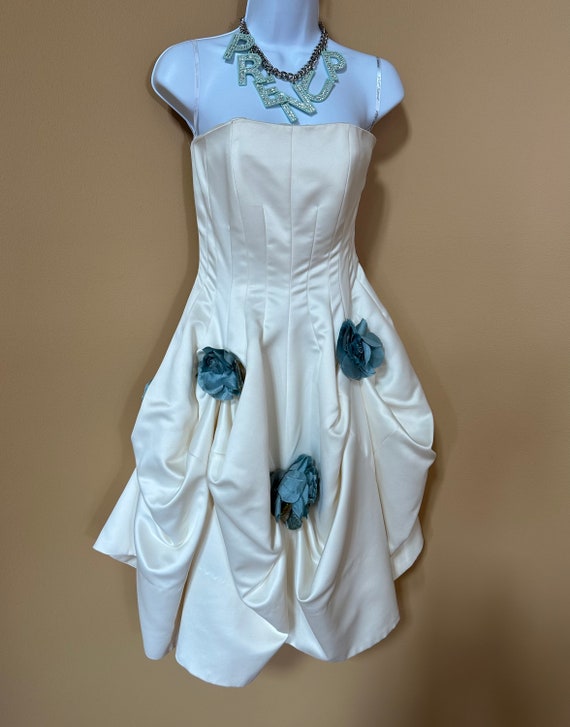 Vintage Betsey Johnson Wedding Dress White With Blue Flowers Vintage Betsey Johnson Wedding Dress White With Blue Flowers