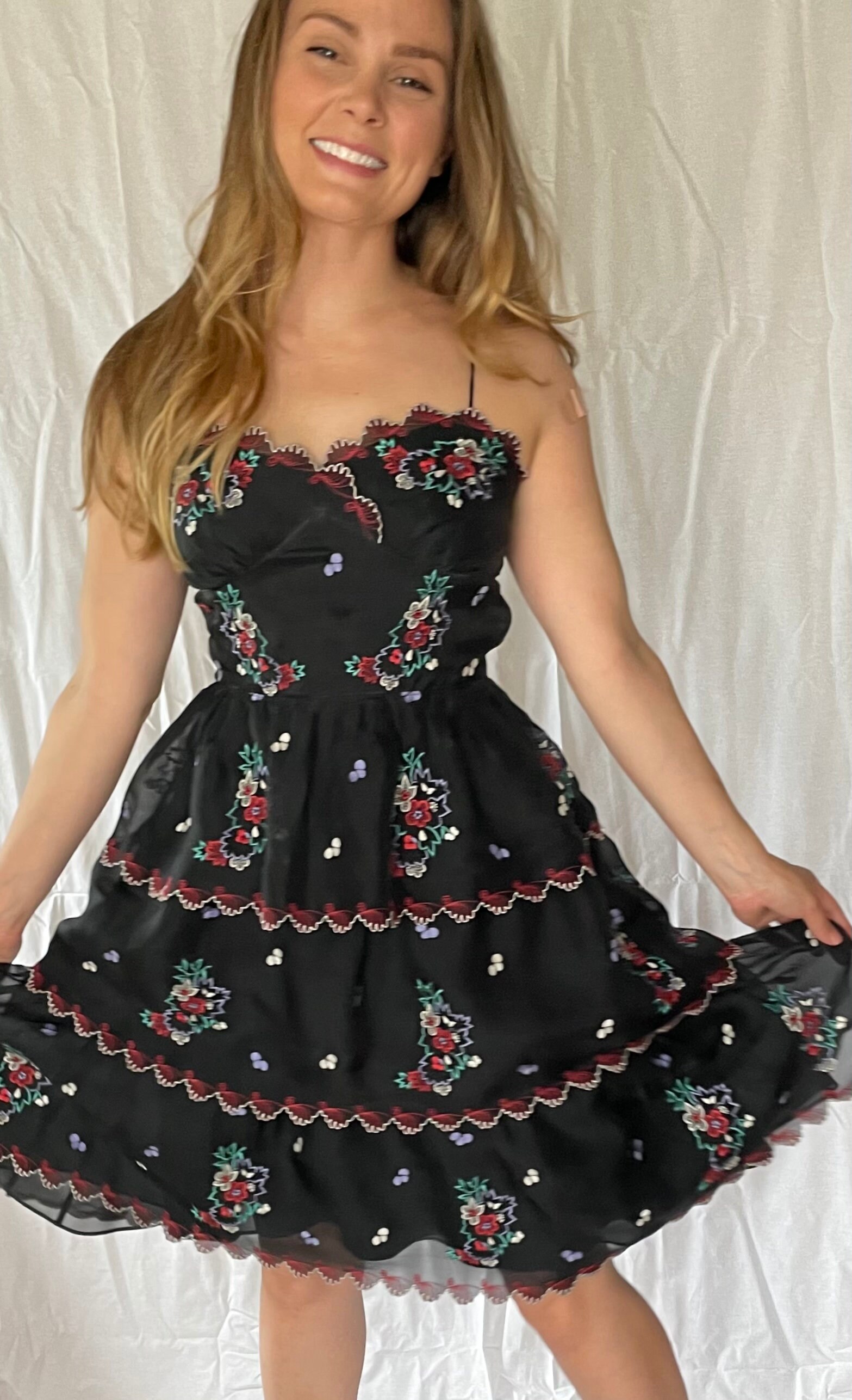 VINTAGE Betsey Johnson Black embroidered darling dress, layers women's size 4-6