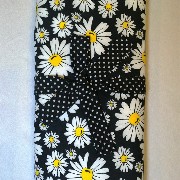 Sassy Daisy on Black Print Travel Baby Changing Pad with Matching Black Polka Dot Print on Inside / Baby Changing Mat with Ties