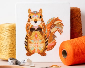 Mandala Eichhörnchen Kreuzstichpackung | Geometrisches Nähprojekt | Tierstickerei für Anfänger & Fortgeschrittene | Woodland Needlecraft DIY Kit