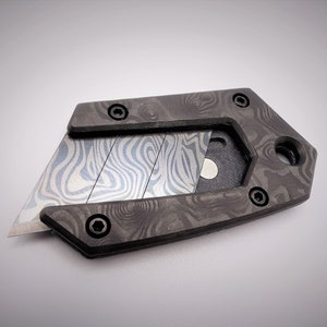 RONIN RAZE Craft Knife for 18mm Snap-Off Utility Blades Gen.2 Black Dunes Fatcarbon Carbon Fiber Magnetic Slide Box Cutter Men's Gift image 6