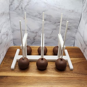Upside down cake pop drying stand for sticks or straws