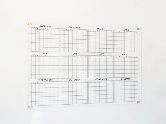 Customizing Your LV Desk Agenda with Bari!