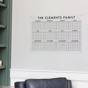 Calendario acrílico anual personalizado de borrado en seco con título, calendario de pared horizontal grande para el hogar o la oficina, resumen del año.