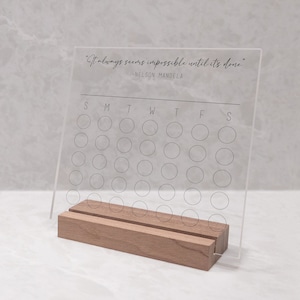 Mini acryl gewoonte-tracker voor bureau of nachtkastje met aangepaste offerte | Uitwisbare, doorzichtige acryl doelentracker voor het stellen van doelen