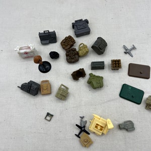 Large lot of GI JOE accessories(back packs) from the 1980’s-Free Shipping