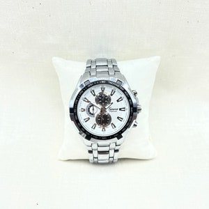 Geneva Platinum watch-Works