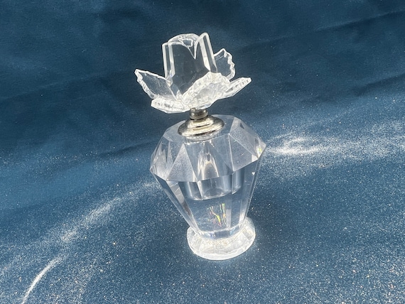 Shannon Crystal by Godinger Perfume Bottle With Original Shannon Crystal by Godinger Perfume Bottle With Original
