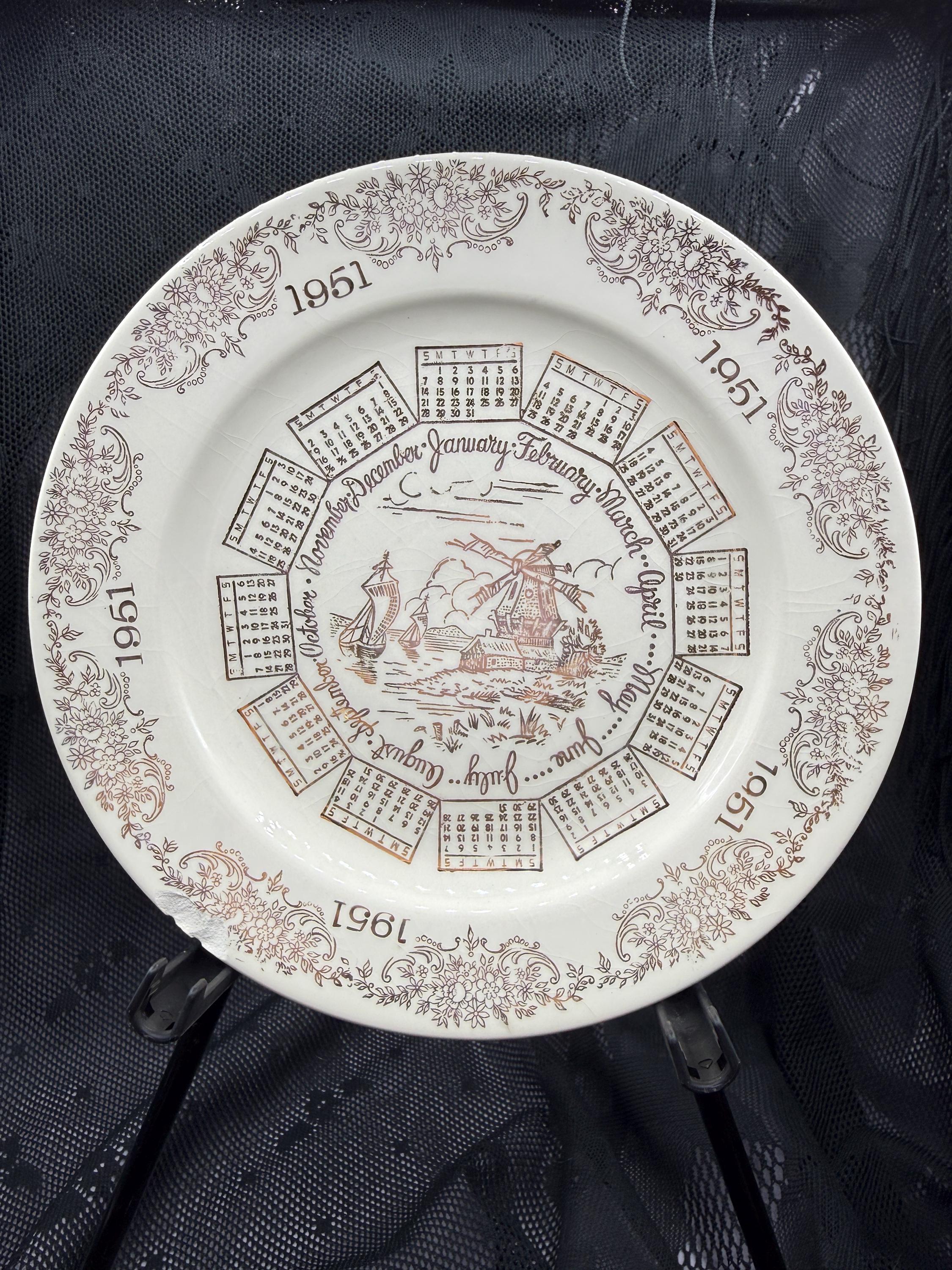 Vintage Calendar Plates - Etsy