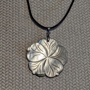 Hawaiian Hibiscus Flower Mother of Pearl Abalone Shell Pendant Necklace