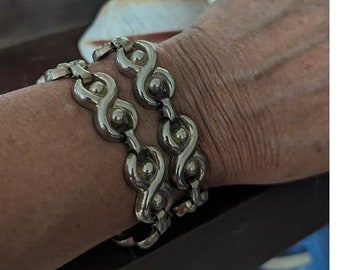 Vintage Unisex Silver Tone Double Chain Infinity Links Bracelet