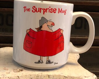 Vintage “The Surprise Mug” Flasher Mug, Cartoon by Gans. Made by Papel Freelance, made in Korea.