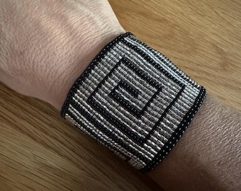 Spiral Medicine Silver Black Beaded Cuff Bracelet for Small Wrists