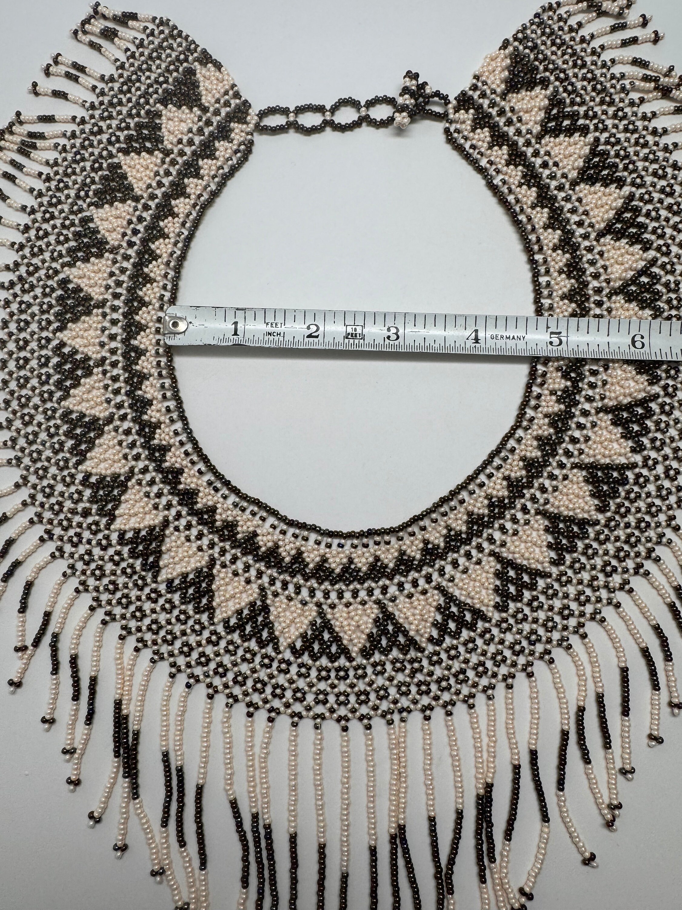 ブロンズクリーム色のマヤの女神ビーズネックレス - Etsy 日本