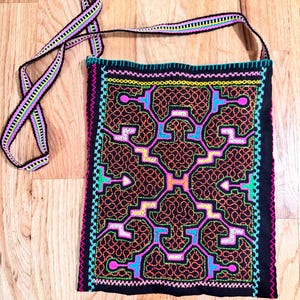 Shipibo Handwoven Icaros Medicine Purse Double Sided Shoulder Bag
