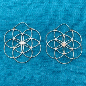 Pendientes Aros Geometría Sagrada Semilla de Vida imagen 2