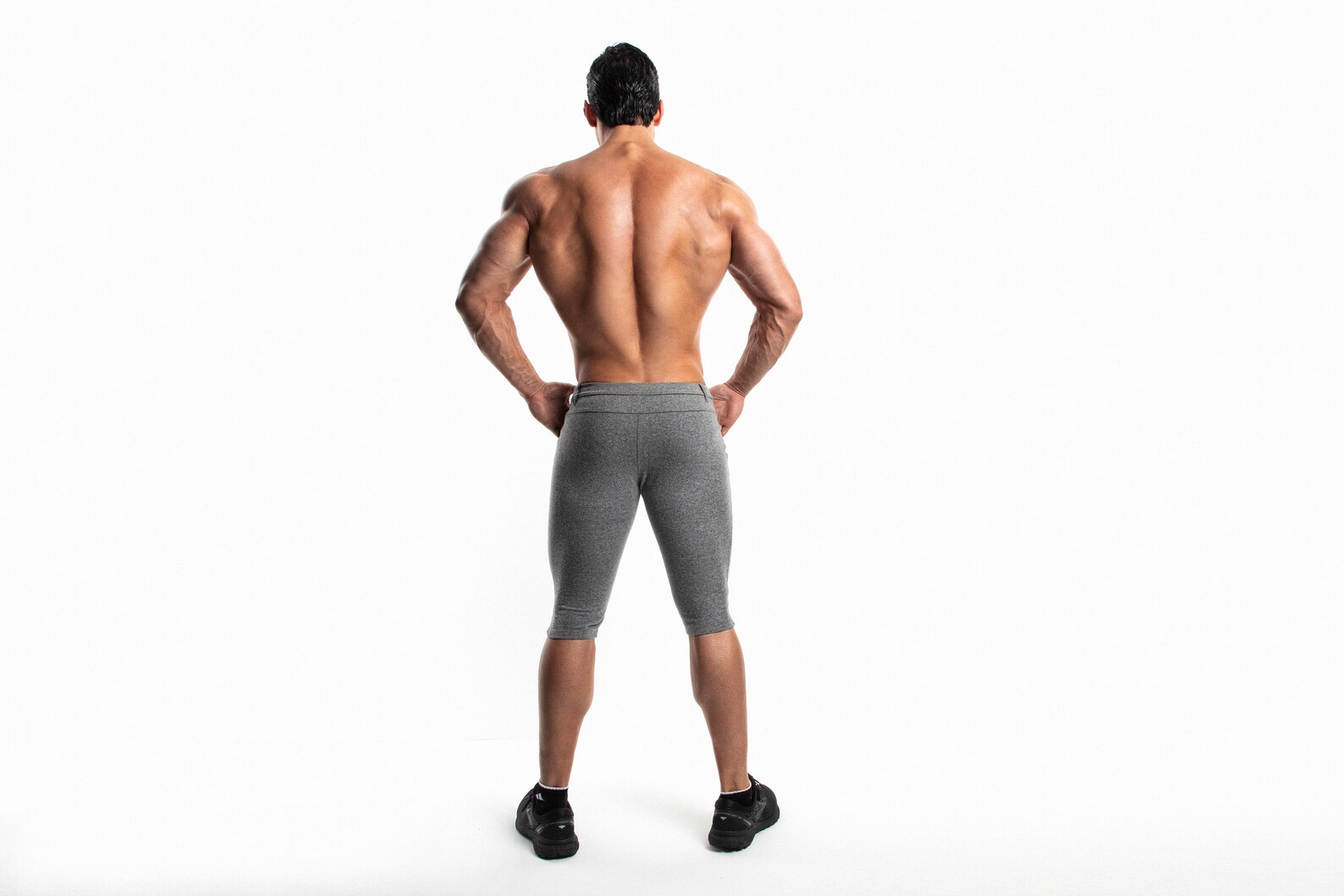 DEMIG Mens Gray Yoga Pants Athletic 3/4 Elastic Waist Training Joggers