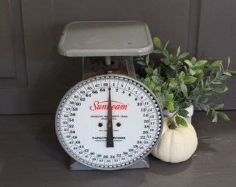 Large Vintage 70 Pound Capacity Sunbeam Scale Large Metal Scale