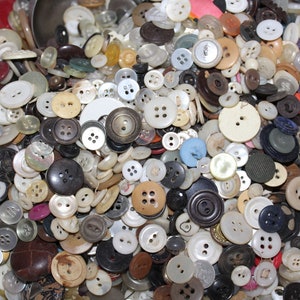 Mixed Assorted Vintage Buttons 8 oz. Grab Bag Vintage Buttons image 7