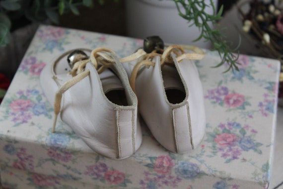 Pair Of Vintage Baby Shoes Vintage Nursery Decor … - image 3