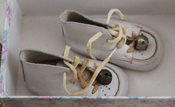 Pair Of Vintage Baby Shoes Vintage Nursery Decor … - image 5