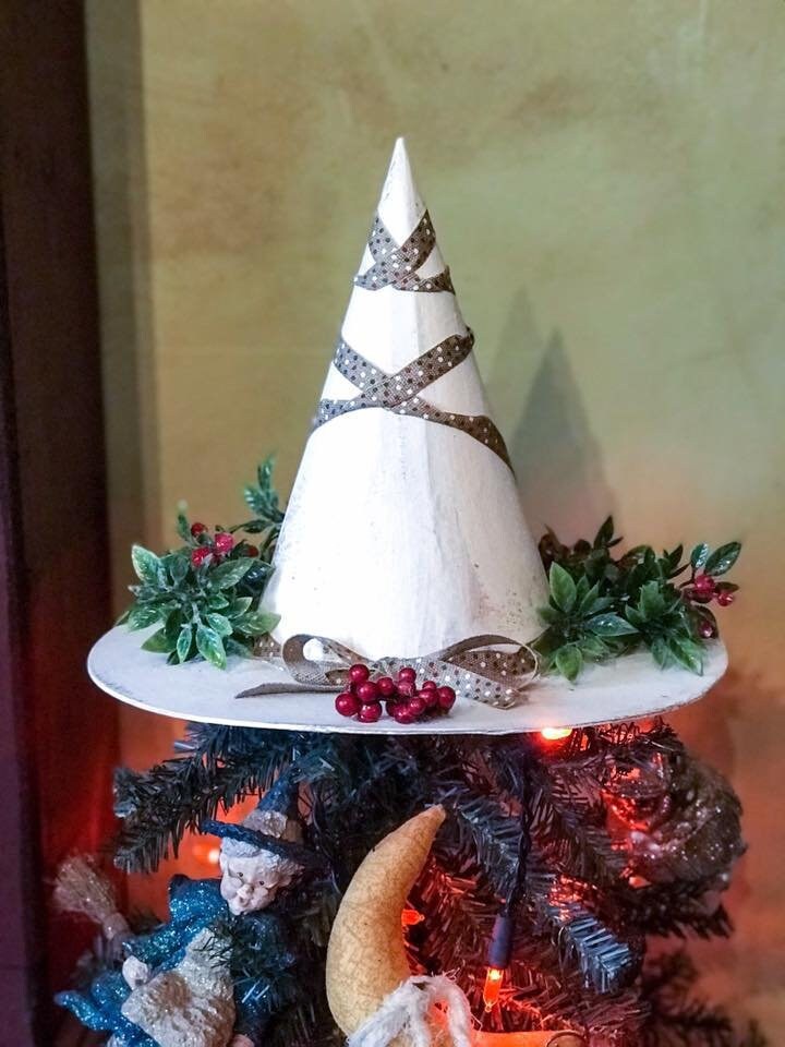 Primitive Witch Hat Tree Topper, Mistletoe Tree Topper, Christmas Tree Hat