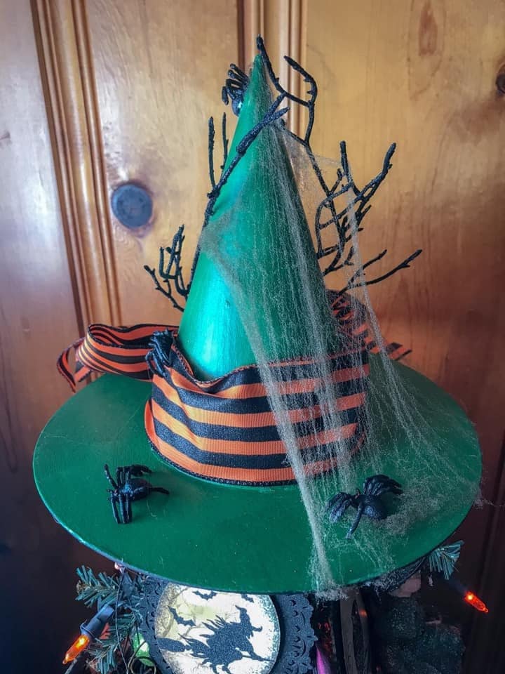 Limited Edition Halloween Witch Hat Tree Topper, Spider Primitive Witch
