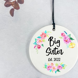 Pregnancy Reveal Gift for Big Sister / Floral Ceramic circle / Personalised Message on back
