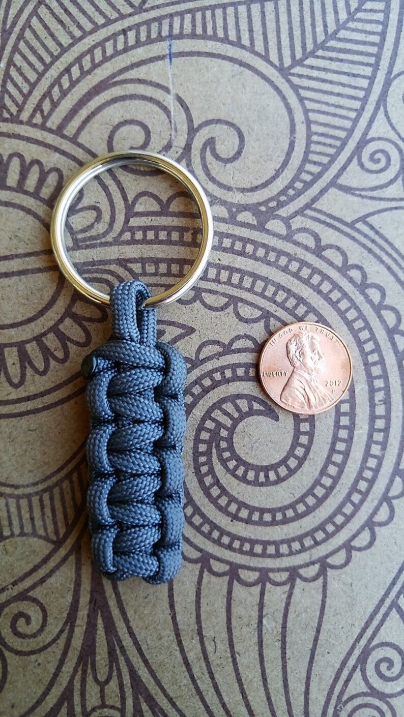 Simple Cobra Knot Paracord Keychain Etsy
