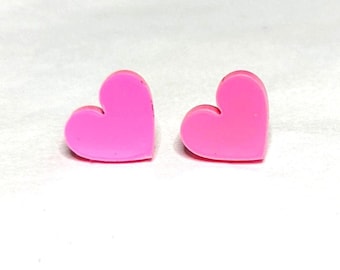 Metallic Hot Pink Acrylic Heart Stud 14mm Earrings for Valentine's Day, Pink Stud Earrings, Pink Hearts, Chic Earrings, Simple Earrings
