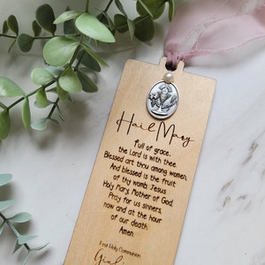 First communion bookmark favor, communion bookmark Wooden personalized , Bookmark Hail Mary, custom communion favor, Hail Mary pray
