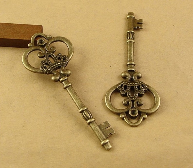 Bulk Lot 20pcs of 84x32mm Vintage Key Charm Pendants Connector Wholesale Charms Antique Bronze Vintage Silver Jewelry Findings PA1402-A1840