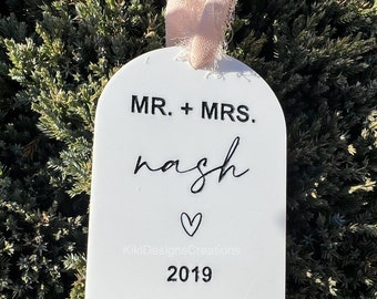 Mr and Mrs Acrylic Ornament, Personalized Christmas Ornament Keepsake, Marriage ornament, Married ornament, merry and married