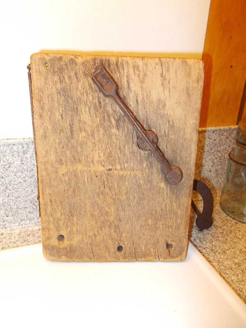 Early Americana Hand Cranked Spice Grater Antique Wall Mount Coffee Grinder Primitive Farmhouse Rustic Kitchen Shelf Tuck Wall Decor