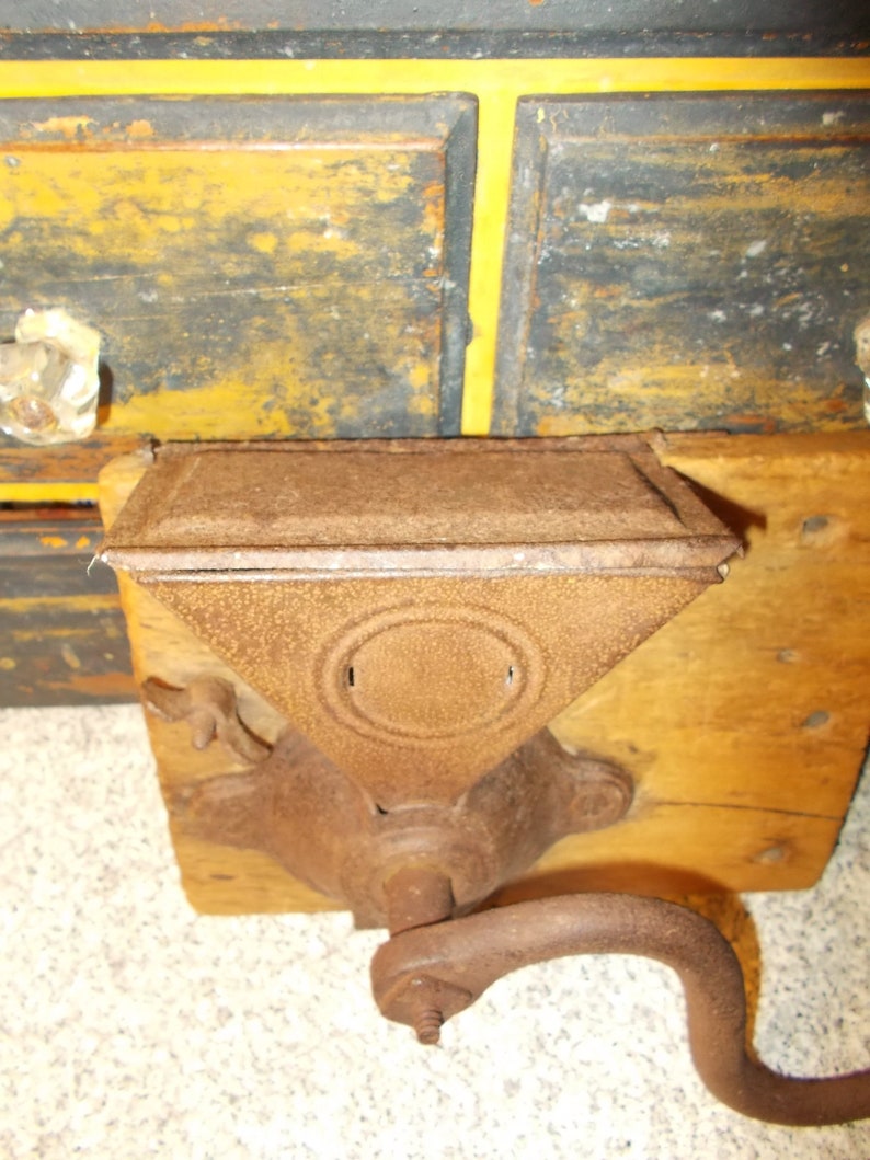 Early Americana Hand Cranked Spice Grater Antique Wall Mount Coffee Grinder Primitive Farmhouse Rustic Kitchen Shelf Tuck Wall Decor