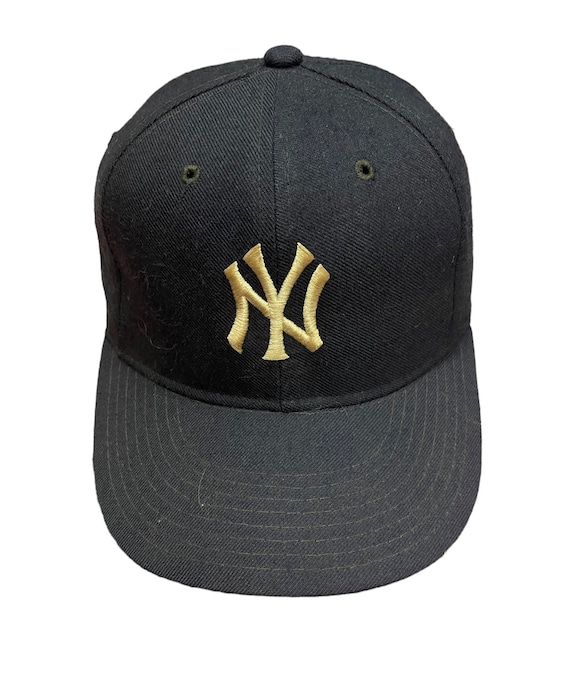 VINTAGE 80s NEW ERA New York Yankees CAP
