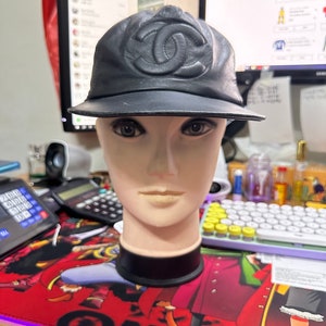 Chanel snapback store