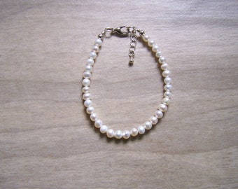 White Freshwater Pearl Bracelet with Silver or Gold Lobster Claw Clasp