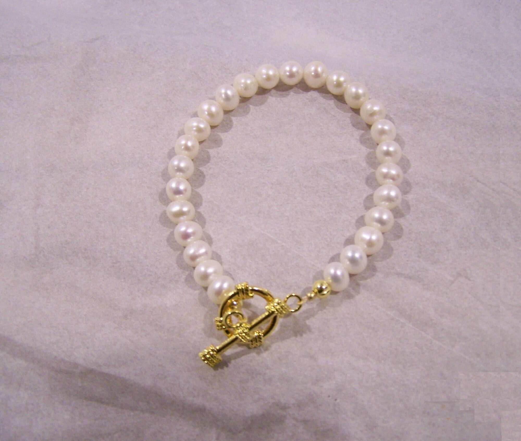 White Freshwater Pearl Bracelet Gold Plated Toggle Clasp Etsy