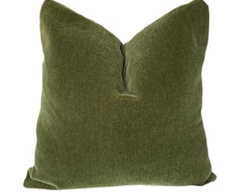Hunter Green Strie Velvet Pillow Cover Hunter Green Strie Velvet Pillow Cover