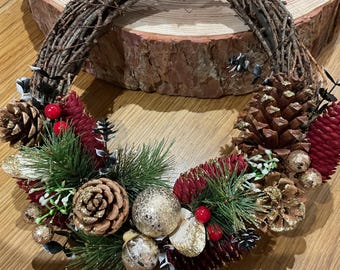Christmas Half wreath door / wall decoration