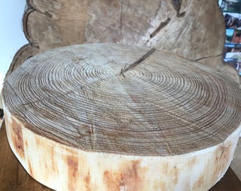 Gorgeous 18" Rustic log slice x 3" thick, without bark, very clean looking, ideal for wooden wedding cake stand or table centrepiece