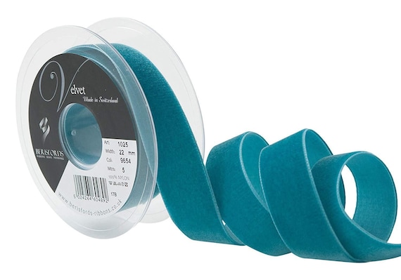 Berisfords Ribbon 9mm Cafe Velvet Per Metre