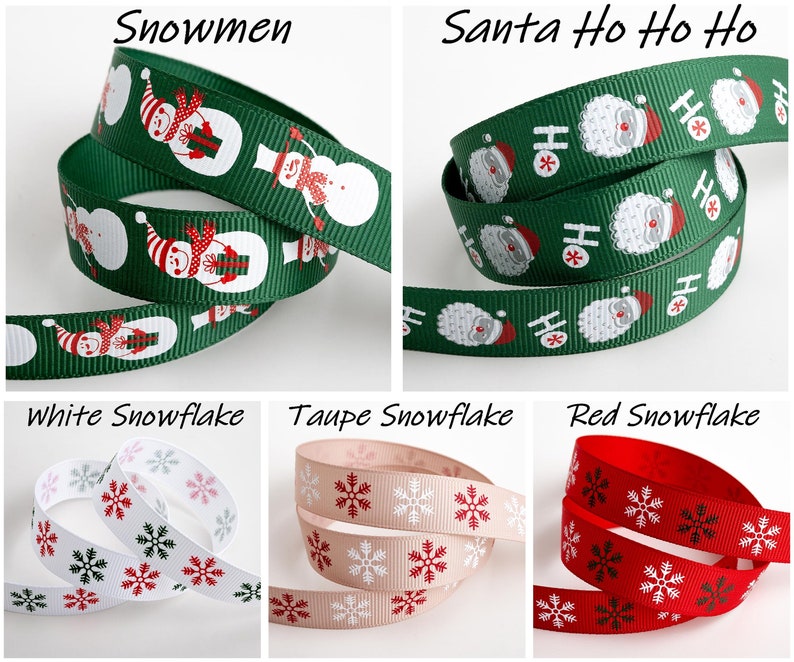 K&ouml;nnte beinhalten: Sortiment an gr&uuml;nem, wei&szlig;em und rotem Weihnachtsband mit verschiedenen Designs. Das Band zeigt Schneem&auml;nner, Weihnachtsmann und Schneeflocken.