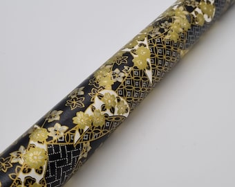 Japanese Yusenshi - Origami Paper Washi/Chiyogami - Gold Lined Green/Silver Floral Design on Black